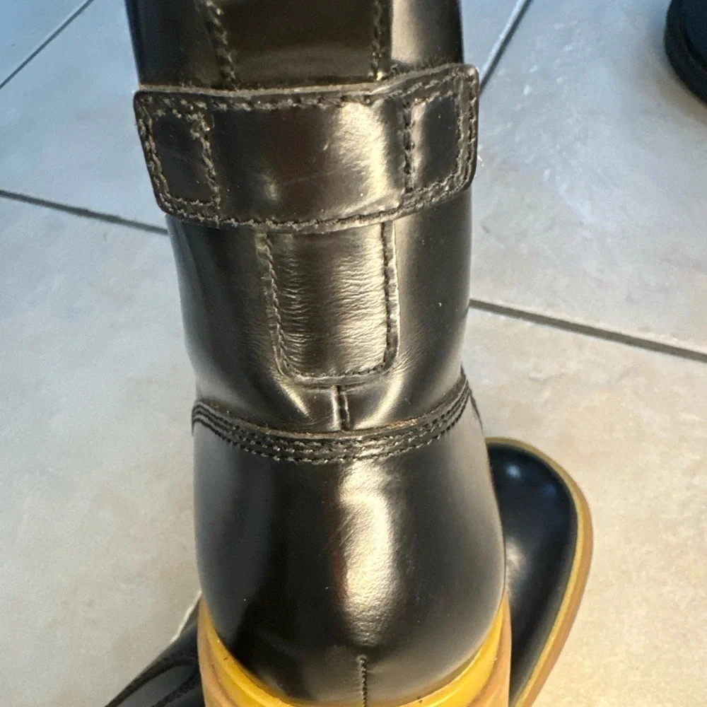 Bilt George Brown black waterproof weatherproof boots size 9